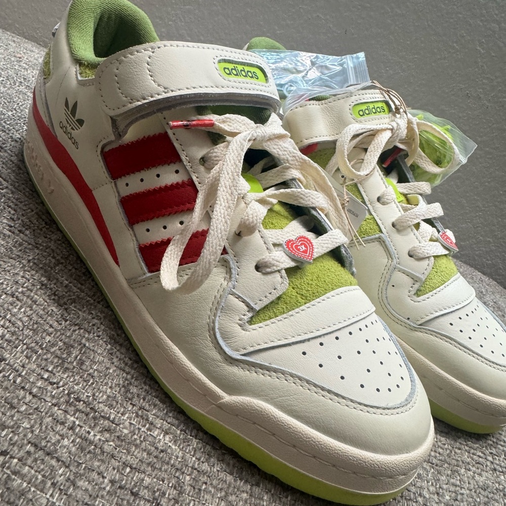 ADIDAS ORIGINALS FORUM LOW X THE GRINCH SHOES
